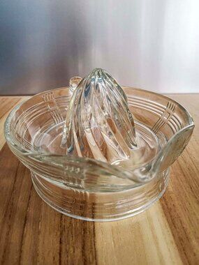 HAZEL-ATLAS ~ “Crisscross” Juicer ~ Clear Glass ~ Excellent Vintage Condition